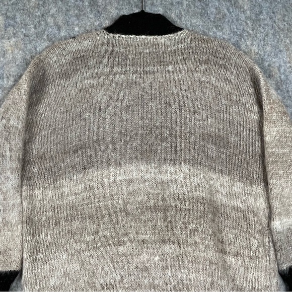 One of A Kind Bolivian Handmade 100% Alpaca Wool Grandpacore Cardigan Sweater  L - Picture 9 of 16